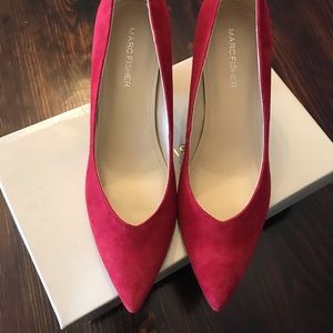 Marc Fisher red pump 7.5